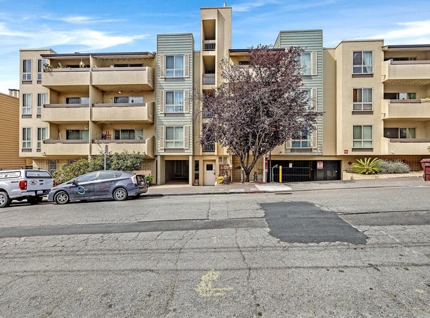 77 Fairmount Ave, Oakland, CA 94611