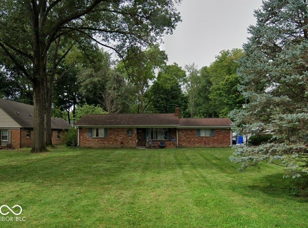 9634 Maple Drive, Carmel, IN 46280