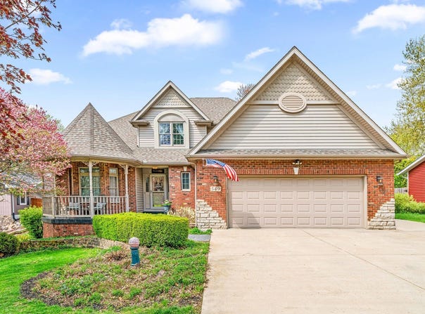 549 Beachview Drive, Lake Holiday, IL 60552