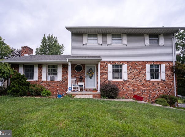 263 ROSEANNA STREET, WILEY FORD, WV 26767