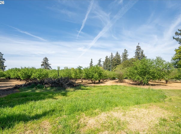 E Beacon, Eugene, OR 97404