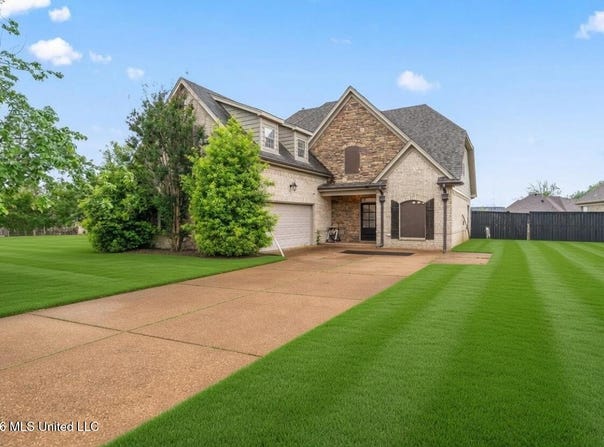 815 Saddle Creek Cove, Hernando, MS 38632