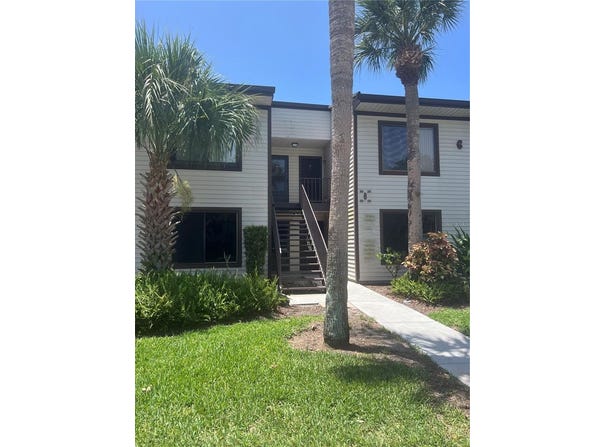 376 MOORINGS COVE DRIVE, TARPON SPRINGS, FL 34689