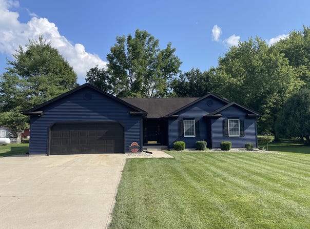 15858 Hickory Avenue, Belle Center, OH 43310