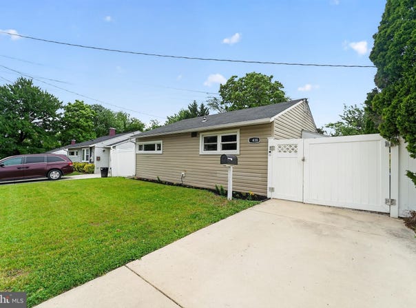 2418 BRUNSWICK Road, HALETHORPE, MD 21227
