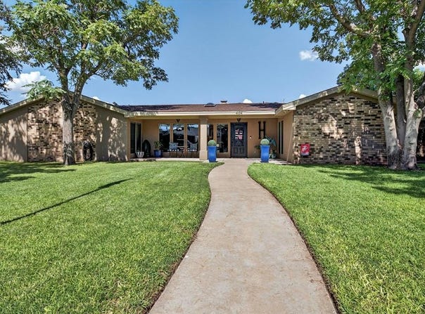 4104 Arroyo Dr, Midland, TX 79707