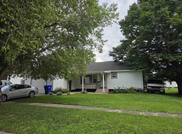 501 2nd ST NW, Independence, IA 50644