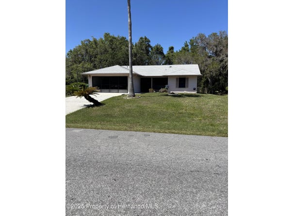 9439 W Marquette Lane, Crystal River, FL 34428