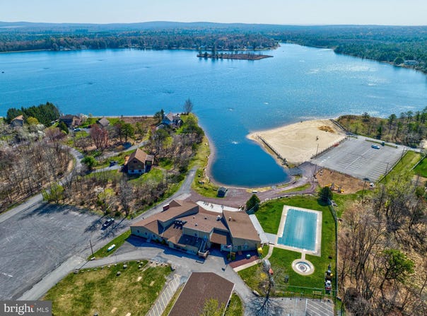 76 THOMAS LANE, ALBRIGHTSVILLE, PA 18210