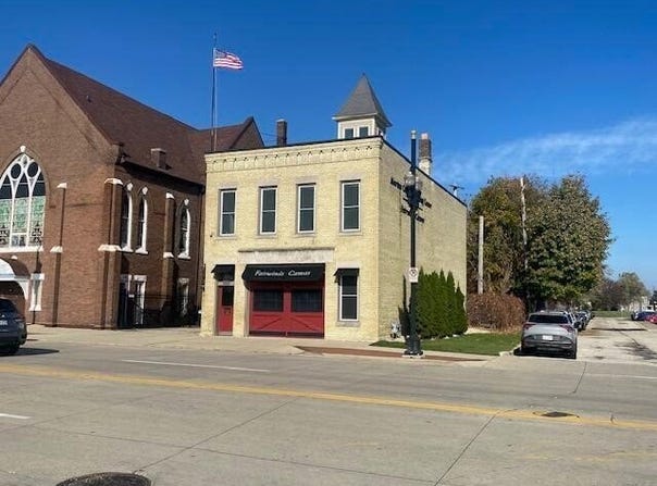 1322 State St, Racine, WI 53404