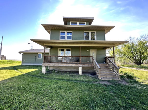 20664 390th Ave, Wolsey, SD 57384