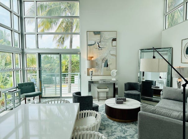 7700 Collins Ave, Miami Beach, FL 33141