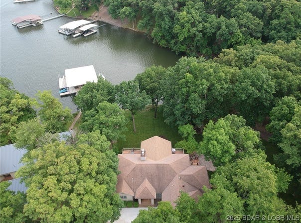 108 Lakeview Court, Four Seasons, MO 65049