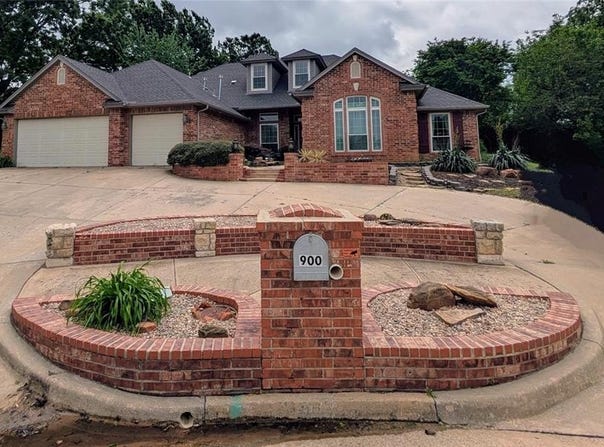 900 Walnut Place, Norman, OK 73072