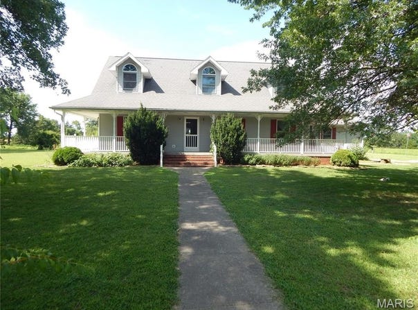 736 NW 30th Lane, Lamar, MO 64759