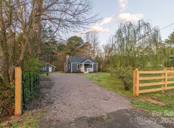 6282 Richburg Road, Great Falls, SC 29055