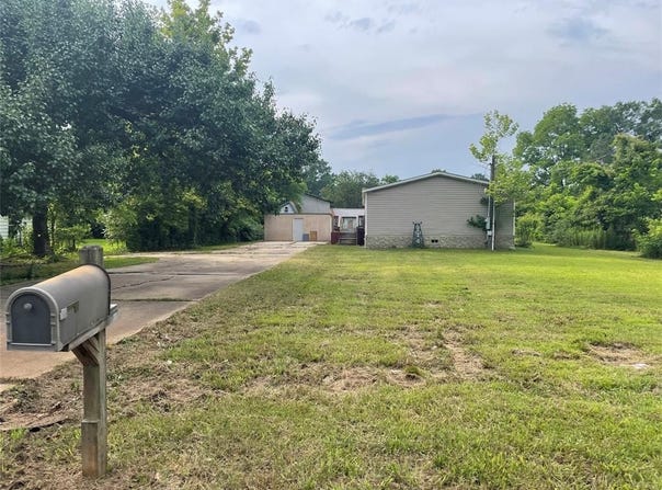 114 Thomas Street, Oil City, LA 71061