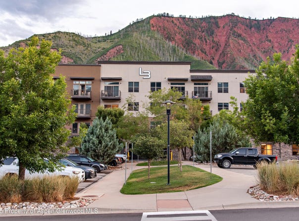 253 Wulfsohn Road, Glenwood Springs, CO 81601