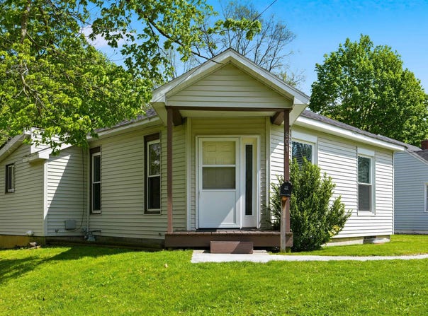 601 S Elizabeth Street, Angola, IN 46703-2103