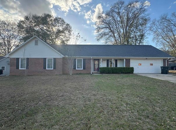 105 Fieldbrook, Enterprise, AL 36330