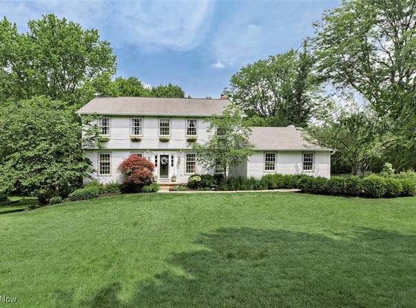 75 Kenton Road, Chagrin Falls, OH 44022