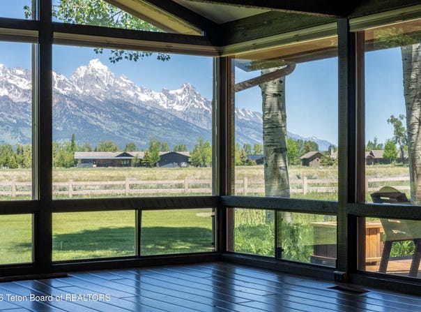 575 E GOLF CREEK, Jackson, WY 83001