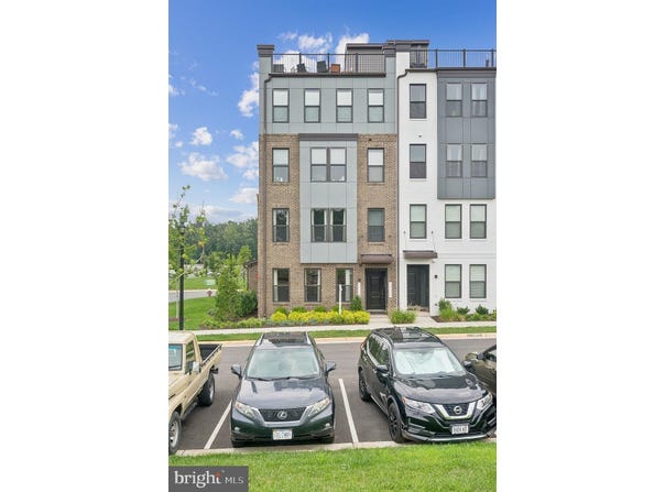 20306 NEWFOUNDLAND SQUARE, ASHBURN, VA 20147