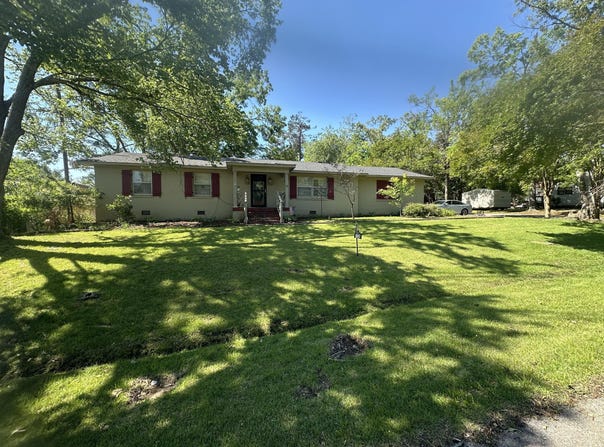 2004 E 6th St., Corinth, MS 38834