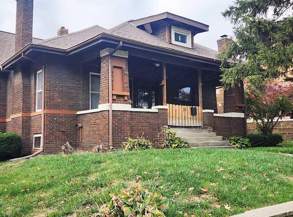 2075 S 5TH Street, Springfield, IL 62703