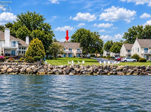459 N Lake Pine, Marblehead, OH 43440
