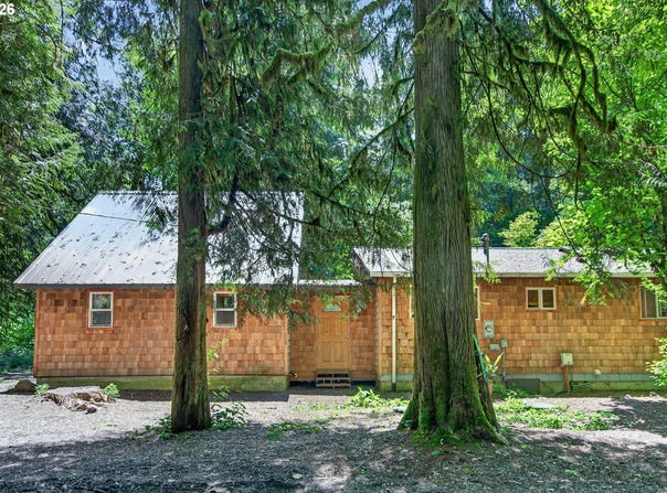 71010 E MCFARLAND Rd, Rhododendron, OR 97049