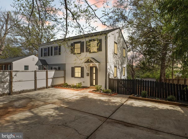 2126 HUNTINGTON AVENUE, ALEXANDRIA, VA 22303
