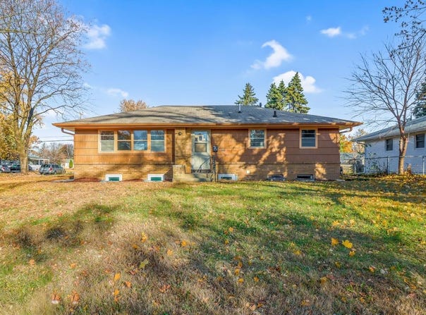 4418 65th Avenue N, Brooklyn Center, MN 55429