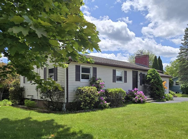 9 Mariette Drive, Portsmouth, NH 03801