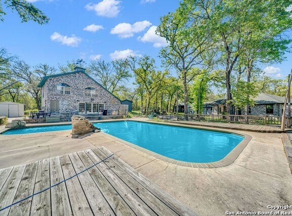 202 oak bend, La Vernia, TX 78121