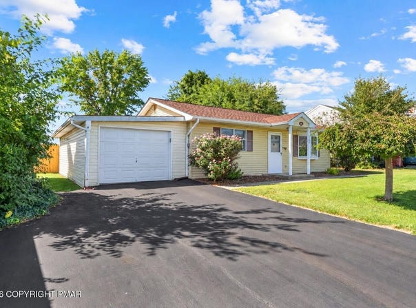 350 Maple Street, Whitehall, PA 18052