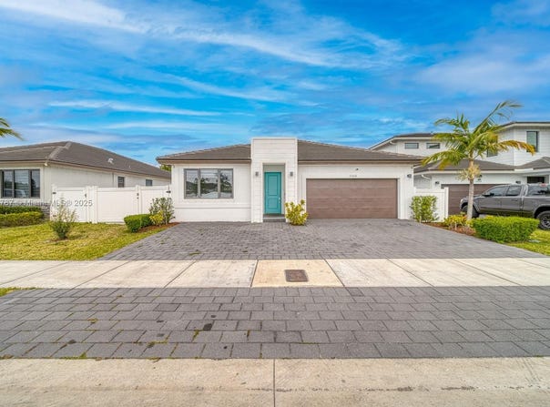 23214 SW 107th Ave, Homestead, FL 33032