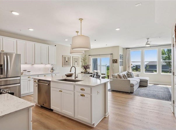 169 Junco Road N, Lake Elmo, MN 55042