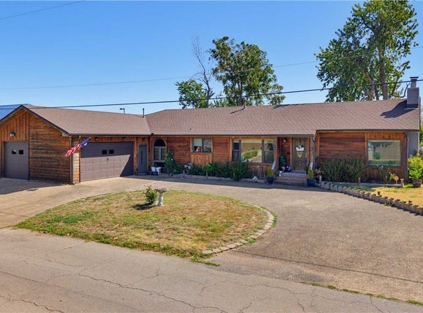 111 S 15th Street, Rogers, AR 72758