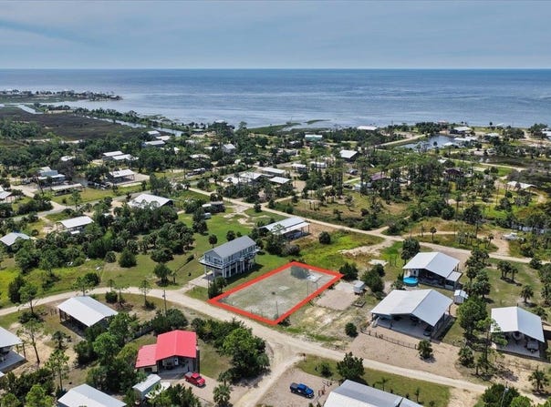 OSPREY Circle, Perry, FL 32348