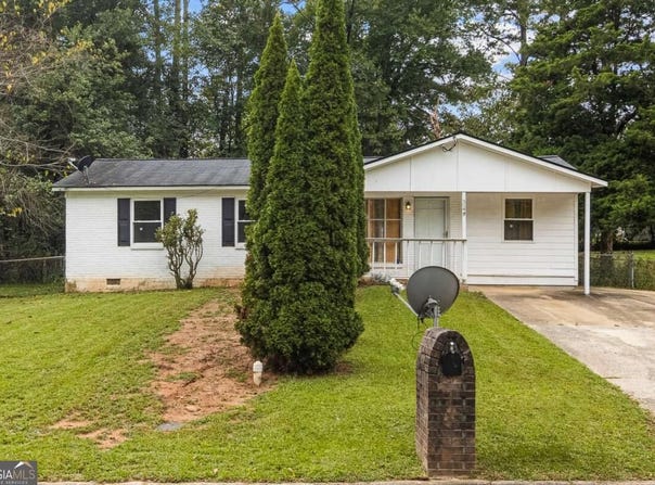 349 Roxbury Drive, Riverdale, GA 30274