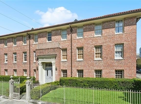 1783 COLISEUM Street, New Orleans, LA 70130