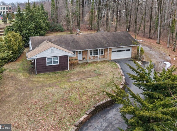 949 US HIGHWAY ROUTE 206, BORDENTOWN, NJ 08505