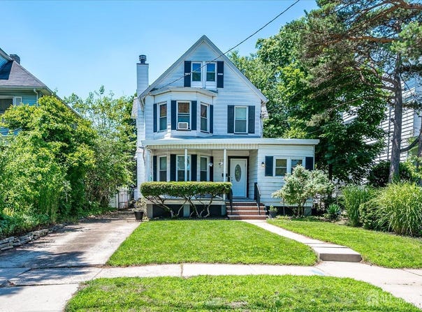 28 S 1st Avenue, Highland Park, NJ 08904