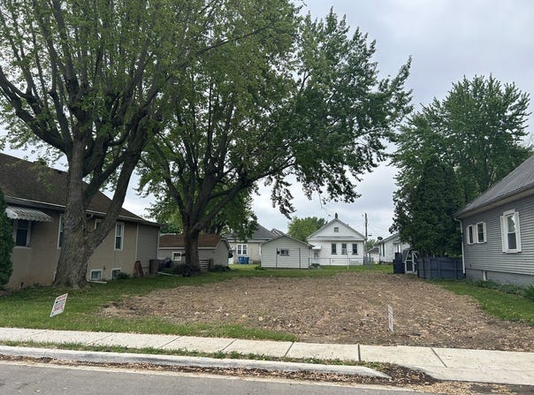 616 12th Street, Peru, IL 61354