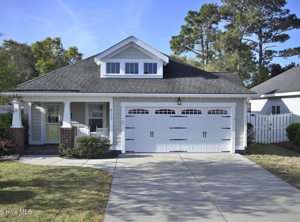 2117 Maple Leaf Drive, Southport, NC 28461