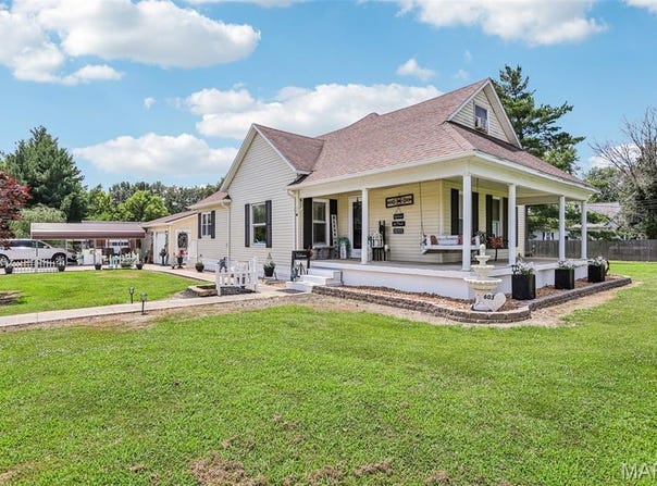 603 S Main Street, Sorento, IL 62086