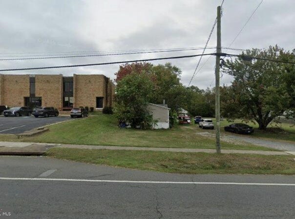 17884 MAIN Street, DUMFRIES, VA 22026
