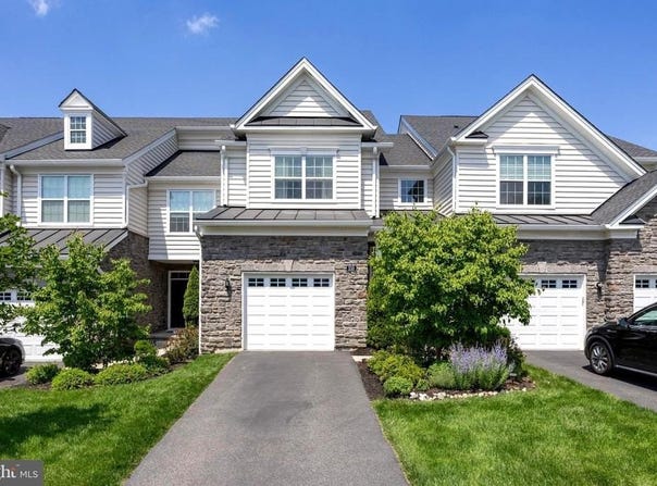 210 ELLA LANE, CONSHOHOCKEN, PA 19428