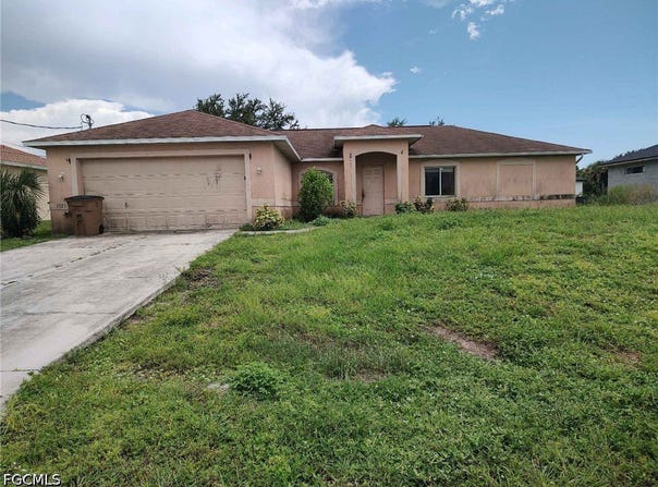3125 74th Street W, Lehigh Acres, FL 33971